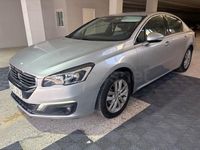 Usado Peugeot 508 Active 120 CV (88 kW) 2017 Gris / plata Berlina