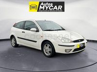 Usado Ford Focus 75 CV (55 kW) 2001 Blanco Berlina