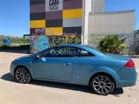 Usado Ford Focus Cabriolet Titanium 145 CV (106 kW) 2008 Azul Descapotable