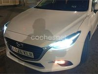 Usado Mazda 3 Luxury 105 CV (77 kW) 2018 Blanco Berlina