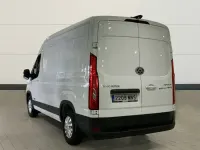 Usado Maxus eDeliver 9 150 kW (204 HP) 2024 Branco Van