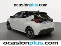 Usado Toyota Yaris Plus 131 CV (96 kW) 2024 Gris Utilitario
