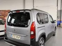 Usado Peugeot Rifter GT 130 CV (95 kW) 2023 Gris / plata Monovolumen