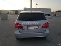 Usado Mercedes B180 109 CV (80 kW) 2012 Gris / plata Monovolumen