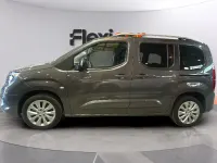 Usado Opel Combo Elegance 130 CV (95 kW) 2021 Gris Monovolumen