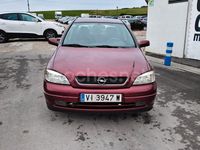 Usado Opel Astra Club 75 CV (55 kW) 1999 Granate Berlina