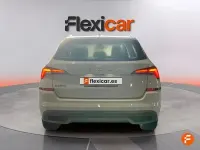 Usado Skoda Kamiq Ambition 110 CV (80 kW) 2021 Naranja SUV