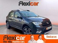 Usado Dacia Sandero Essentiel 101 CV (74 kW) 2020 Gris Utilitario