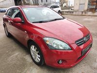 Usado Kia Ceed Active 115 CV (84 kW) 2010 Granate Utilitario