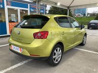 Usado Seat Ibiza Style 90 CV (66 kW) 2010 Amarillo Berlina
