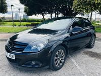 Usado Opel Astra GTC 90 CV (66 kW) 2011 Negro Berlina