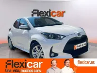 Usado Toyota Yaris Hybrid Active 116 CV (85 kW) 2022 Blanco Utilitario