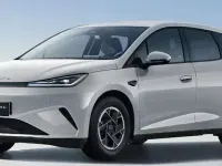 Nuevo BYD Dolphin Boost 155 kW (212 CV) 2026 Blanco Utilitario