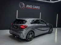 Usado Mercedes A180 136 CV (100 kW) 2018 Gris / plata Berlina