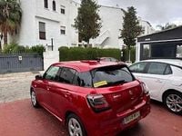Usado Suzuki Swift 83 CV (61 kW) 2024 Rojo Utilitario