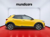 Usado Kia Stonic 110 CV (80 kW) 2018 Amarillo SUV