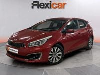 Usado Kia Ceed 101 CV (74 kW) 2018 Rojo Utilitario