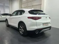 Usado Alfa Romeo Stelvio 150 CV (110 kW) 2017 Blanco SUV