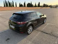 Usado Renault Mégane IV Zen 130 CV (95 kW) 2017 Negro Berlina