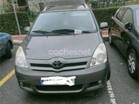 Begagnad Toyota Corolla Verso Luna 116 HK (85 kW) 2005 Grå Minibuss