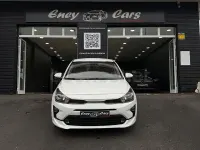 Usado Kia Rio 84 CV (61 kW) 2023 Blanco Berlina