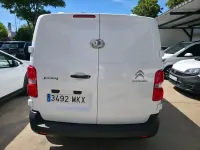 Usado Citroën Jumpy 102 CV (75 kW) 2023 Blanco Monovolumen