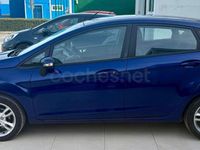 Usado Ford Fiesta Trend 100 CV (73 kW) 2016 Azul Berlina