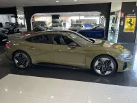 Usado Audi e-tron GT quattro Exclusive 439 kW (598 CV) 2023 Verde Berlina