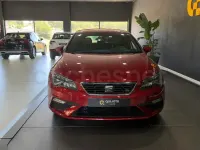 Usado Seat Leon FR 125 CV (91 kW) 2017 Granate Berlina