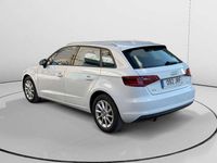 Usado Audi A3 Attraction 111 CV (81 kW) 2016 Blanco Utilitario
