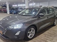 Usado Ford Focus Trend 120 CV (88 kW) 2021 Gris / plata Familiar