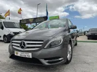 Usado Mercedes B180 109 CV (80 kW) 2015 Gris / plata Utilitario
