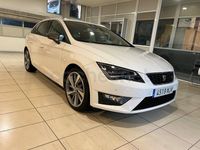 Usado Seat Leon FR 150 CV (110 kW) 2015 Blanco Familiar
