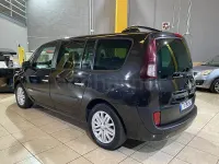 Usado Renault Grand Espace Initiale 150 CV (110 kW) 2012 Negro Monovolumen