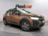 Usado Dacia Sandero Essentiel 91 CV (66 kW) 2023 Naranja Berlina