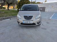 Usado Lancia Musa 90 CV (66 kW) 2009 Beige Monovolumen