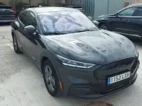 Usado Ford Mustang Mach-E 216 kW (294 CV) 2022 Gris SUV