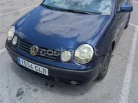 Usado VW Polo Conceptline 55 CV (40 kW) 2003 Azul Berlina
