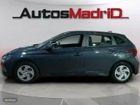 Usado Hyundai i20 100 CV (73 kW) 2022 Gris / plata Berlina