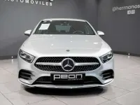 Usado Mercedes A180 116 CV (85 kW) 2019 Gris Utilitario