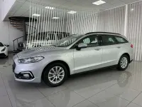 Usado Ford Mondeo Trend 150 CV (110 kW) 2021 Gris Familiar