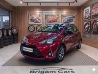 Usado Toyota Yaris Active 69 CV (50 kW) 2019 Granate Berlina