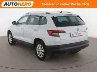 Usado Skoda Karoq Ambition 116 CV (85 kW) 2018 Blanco SUV