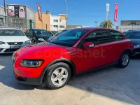 Usado Volvo C30 Momentum 125 CV (91 kW) 2007 Rojo Utilitario