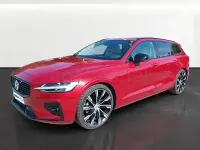 Usado Volvo V60 Ultra 197 CV (144 kW) 2024 Rojo Familiar
