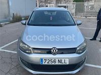 Usado VW Polo 75 HP (55 kW) 2012 Cinzento Citadino