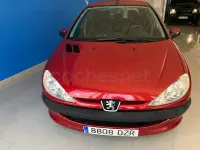 Usado Peugeot 206 75 CV (55 kW) 2006 Granate Berlina