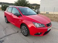 Usado Seat Ibiza ST CONNECT 105 CV (77 kW) 2015 Rojo Familiar