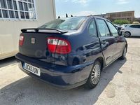 Usado Seat Cordoba Stella 75 CV (55 kW) 2001 Azul Berlina