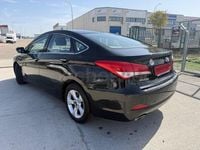 Usado Hyundai i40 115 CV (84 kW) 2013 Negro Berlina